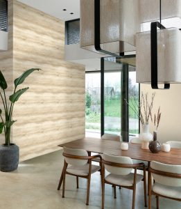 Papel mural non-woven lavable para interiores instalado en comedor