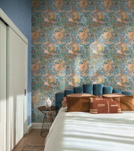 Papel mural non-woven lavable para interiores instalado en dormitorio